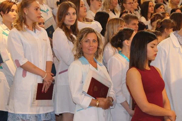 Продолжается прием заявок на целевое обучение в высших медицинских учебных заведениях